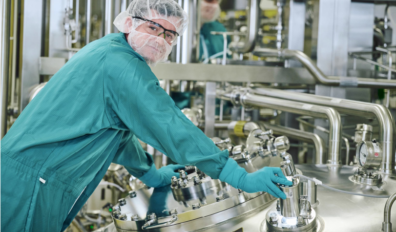 Production in the cleanroom at Boehringer Ingelheim